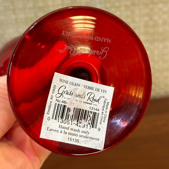 🎄🌟HP🌟Red Oversized Funny Christmas Wine Glass by Grassland Roads - Picture 4 of 6